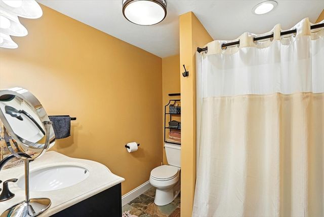 56 Grafton Rd, Upton, MA 01568