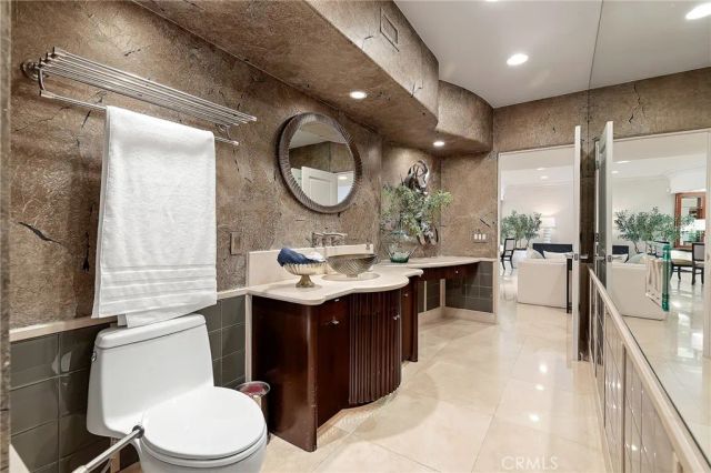 16181 Santa Barbara Lane, Huntington Beach, CA 92649