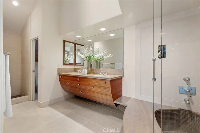 16181 Santa Barbara Lane, Huntington Beach, CA 92649