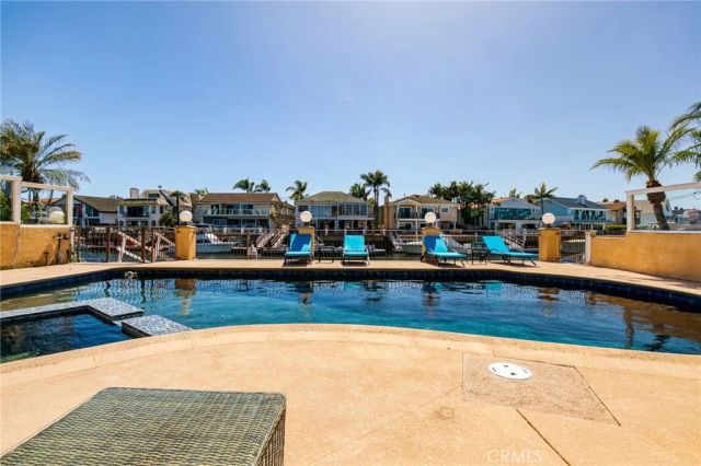 16181 Santa Barbara Lane, Huntington Beach, CA 92649