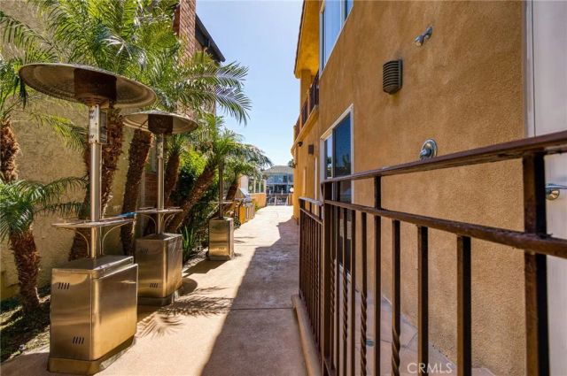16181 Santa Barbara Lane, Huntington Beach, CA 92649