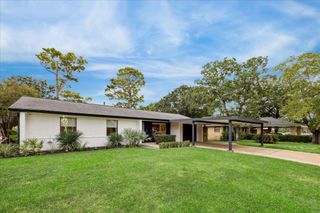 2411 Stonecrest Drive, Houston, TX 77018