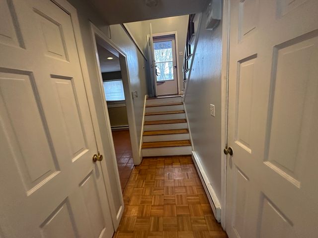 87 Phelps St 87, Marlborough, MA 01752