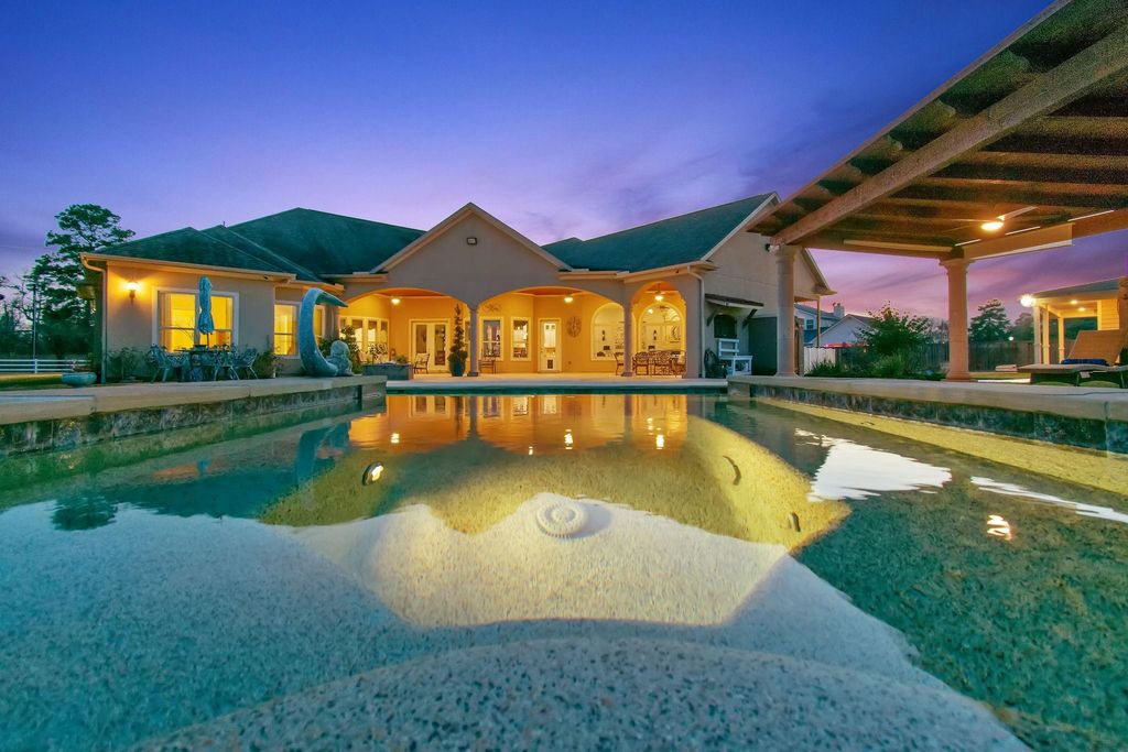 9436 Hufsmith Road, Tomball, TX 77375
