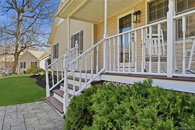 205 Great Rock Drive, Wading River, NY 11792