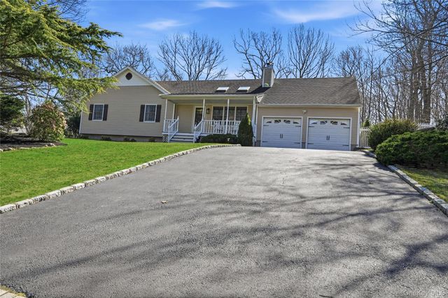 205 Great Rock Drive, Wading River, NY 11792