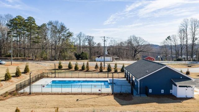 1837 Meadow Green Circle, Gainesville, GA 30501