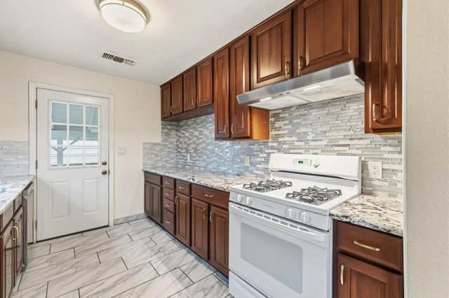 1329 E Princeton Avenue, Fresno, CA 93704