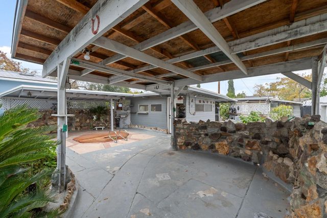 1329 E Princeton Avenue, Fresno, CA 93704