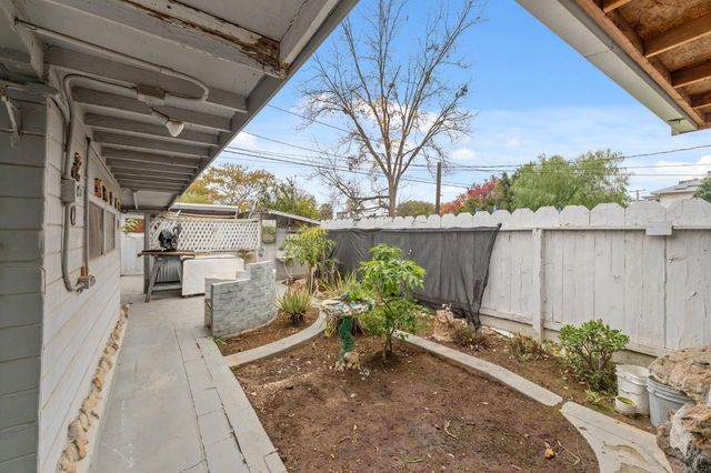 1329 E Princeton Avenue, Fresno, CA 93704