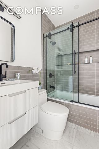 17 Linden Street, New York City, NY 11221