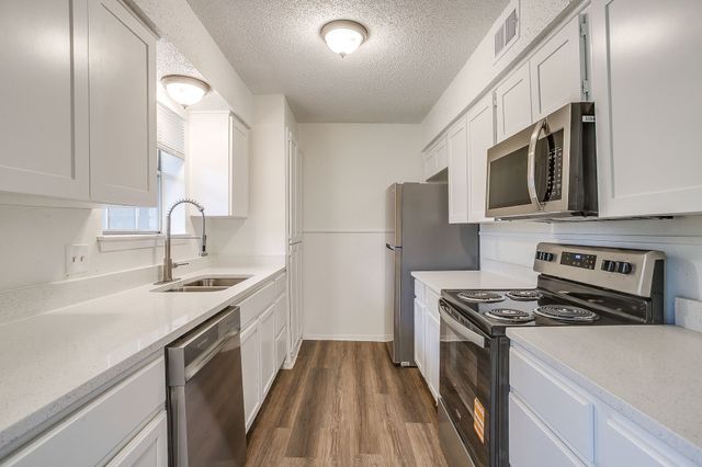 5201 Curzon Avenue 9, Fort Worth, TX 76107