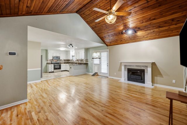 124 Devin Drive, Georgetown, KY 40324