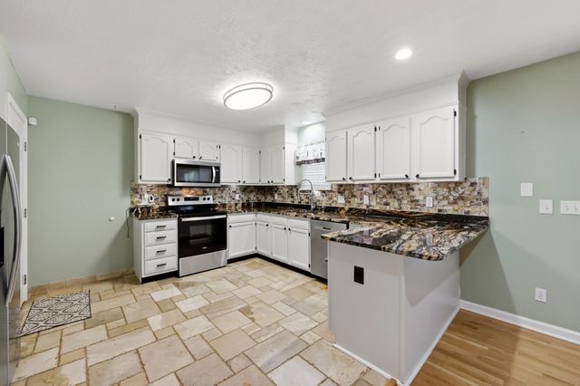 124 Devin Drive, Georgetown, KY 40324