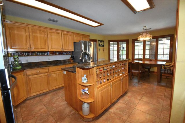 272 NE COUNTY ROAD 337, Trenton, FL 32693