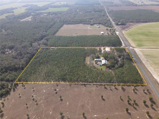 272 NE COUNTY ROAD 337, Trenton, FL 32693
