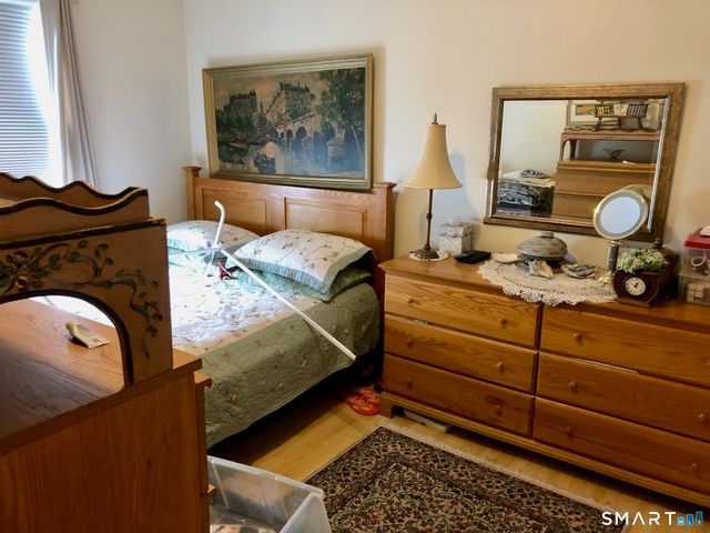 30 Yarrington Court 30, Bridgeport, CT 06607