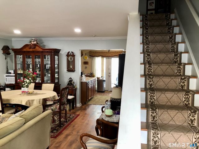 30 Yarrington Court 30, Bridgeport, CT 06607