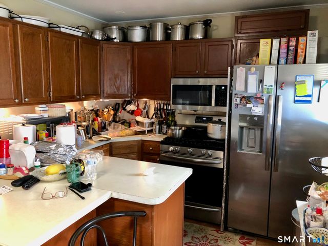 30 Yarrington Court 30, Bridgeport, CT 06607
