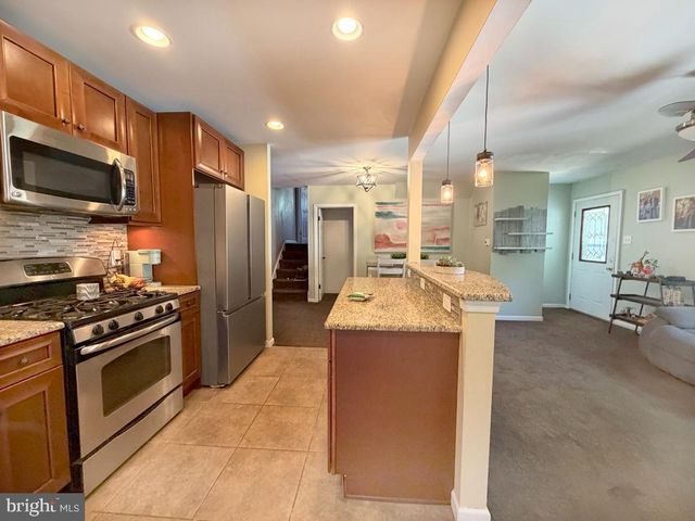 9015 CLOVERLY RD, Philadelphia, PA 19136