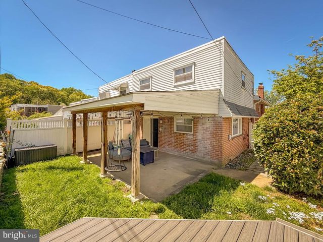 9015 CLOVERLY RD, Philadelphia, PA 19136