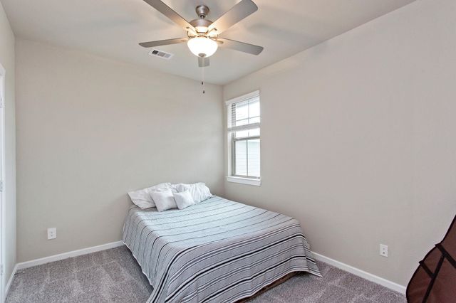 1531 Rustling Creek Drive, Missouri City, TX 77459
