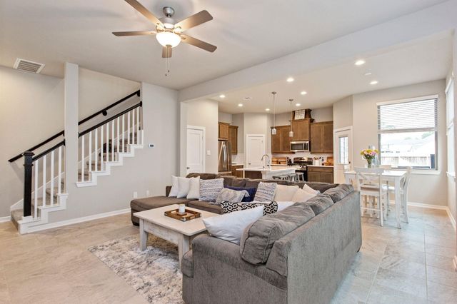 1531 Rustling Creek Drive, Missouri City, TX 77459