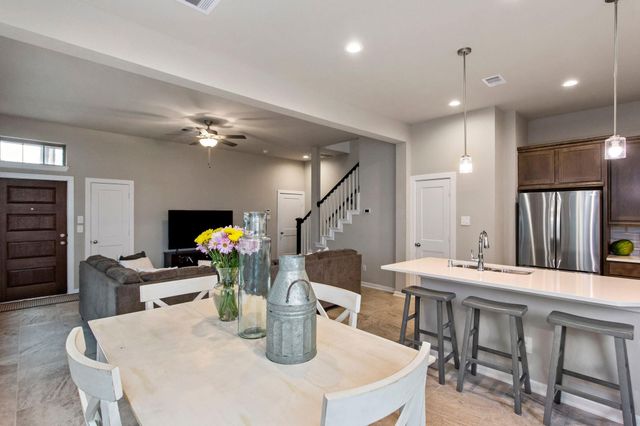 1531 Rustling Creek Drive, Missouri City, TX 77459