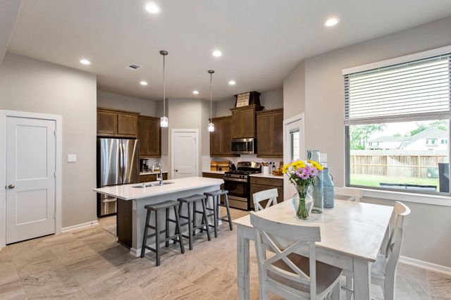 1531 Rustling Creek Drive, Missouri City, TX 77459