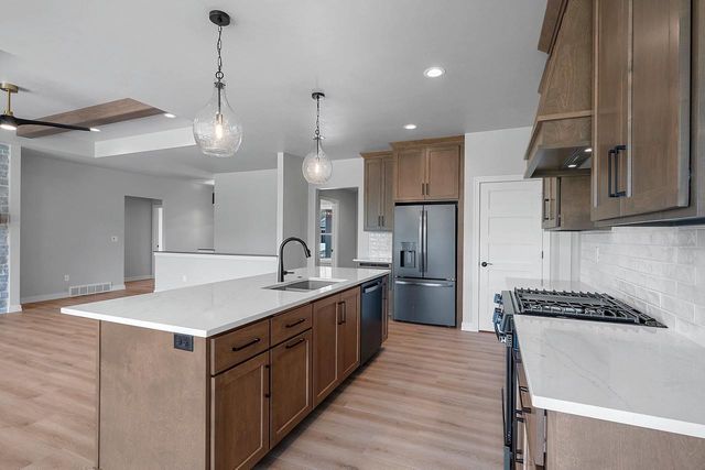 340 BAYWOOD TRAIL, Green Bay, WI 54311