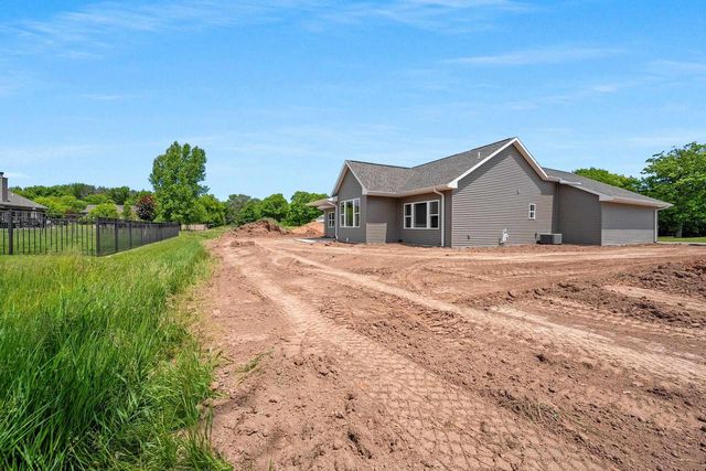 340 BAYWOOD TRAIL, Green Bay, WI 54311