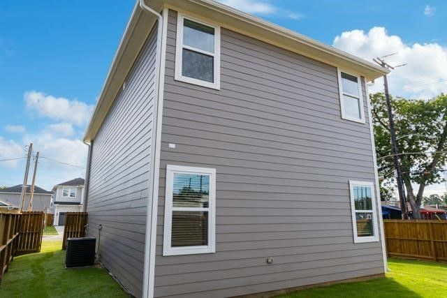 2725 1st Avenue, Dallas, TX 75210