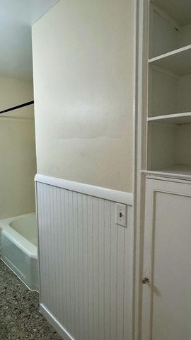 326 Elmwood Avenue S, Fargo, ND 58103