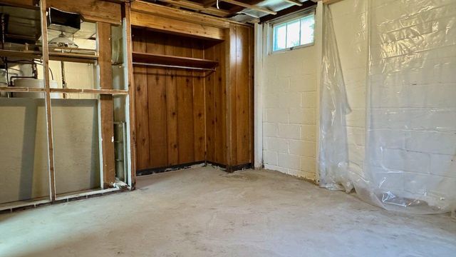326 Elmwood Avenue S, Fargo, ND 58103