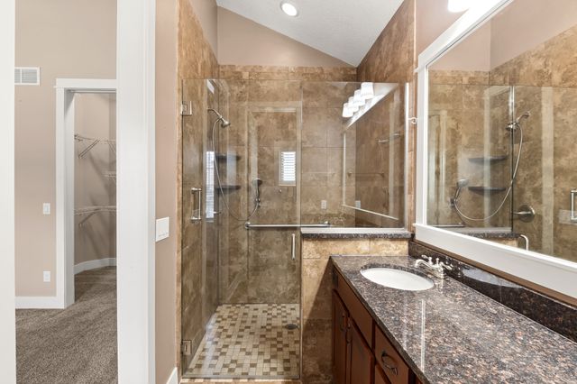 645 65th Place 129, West Des Moines, IA 50266