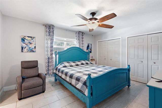 1124 KING ARTHUR COURT, Valrico, FL 33594