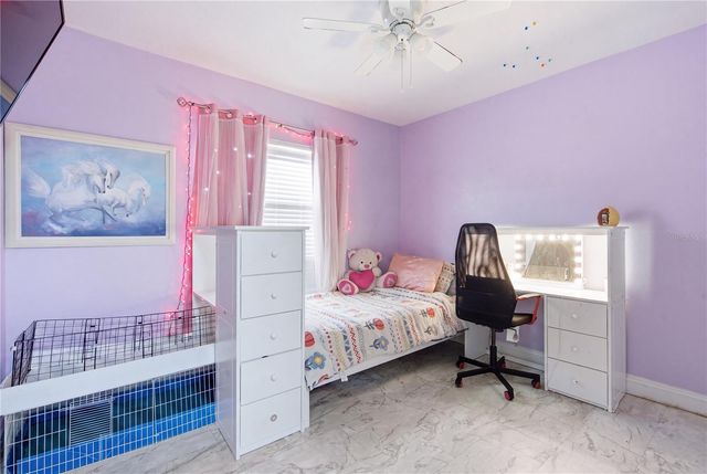 1124 KING ARTHUR COURT, Valrico, FL 33594