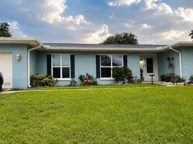 1124 KING ARTHUR COURT, Valrico, FL 33594