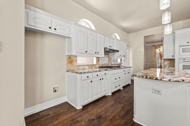 2308 Megan Way, Arlington, TX 76016