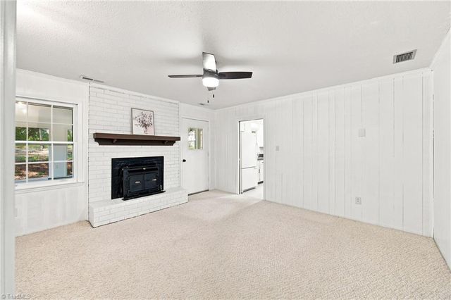 1045 S Magnolia Street, Mooresville, NC 28115