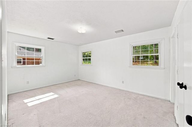 1045 S Magnolia Street, Mooresville, NC 28115