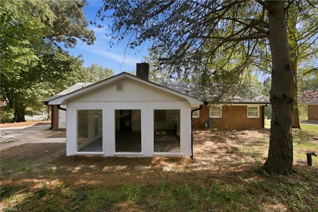 1045 S Magnolia Street, Mooresville, NC 28115