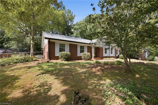 1045 S Magnolia Street, Mooresville, NC 28115