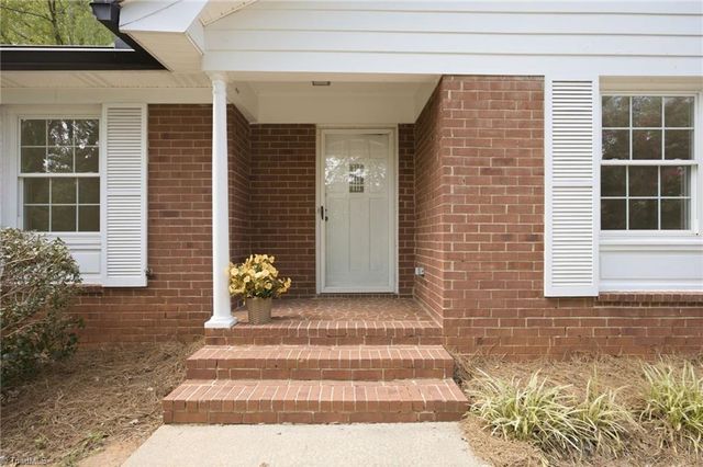 1045 S Magnolia Street, Mooresville, NC 28115