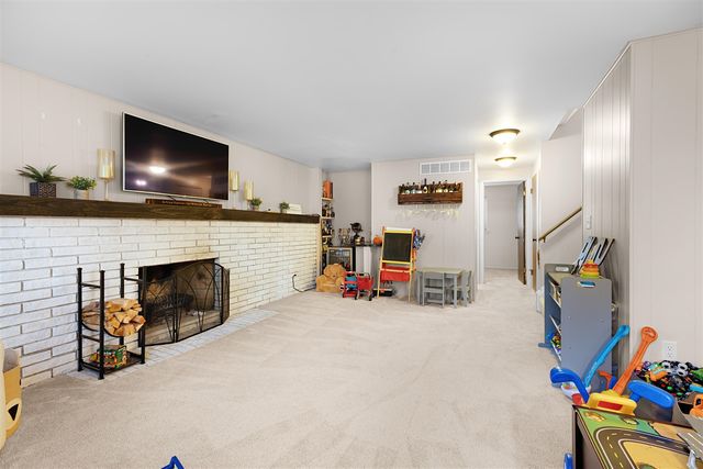 43875 Leeann Lane, Canton, MI 48187