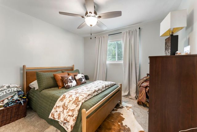 10 E White Willow Circle, Spring, TX 77381