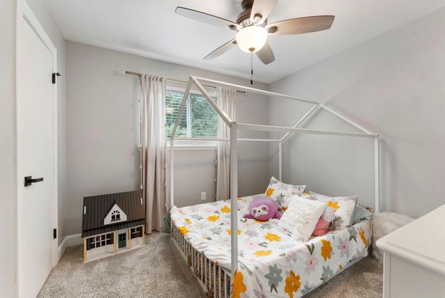 10 E White Willow Circle, Spring, TX 77381