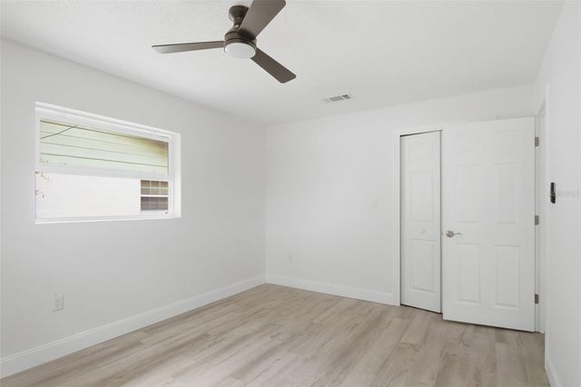 2733 CASTLE OAK AVENUE, Orlando, FL 32808