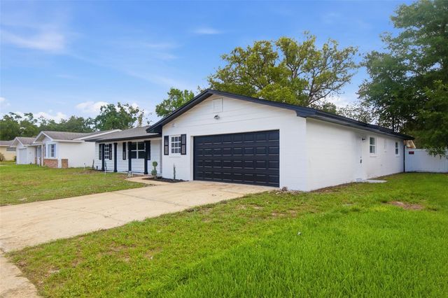 2733 CASTLE OAK AVENUE, Orlando, FL 32808