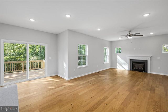 327 YORKTOWN BLVD, Locust Grove, VA 22508